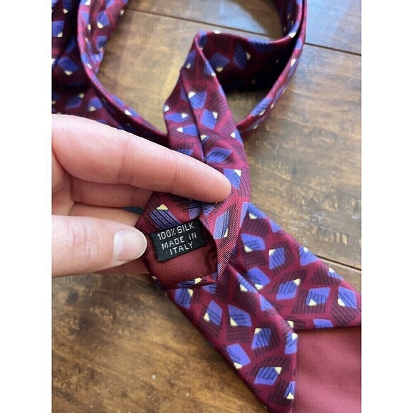 Fendi 100% Silk Pattern Dress Tie Made In Italy - Picture 3 of 4